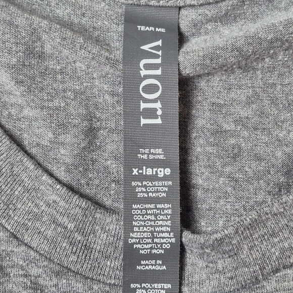 Vuori Men's XL Logo T-Shirt Gray Athletic Tee Performance Soft Stretch Comfort - Picture 5 of 5